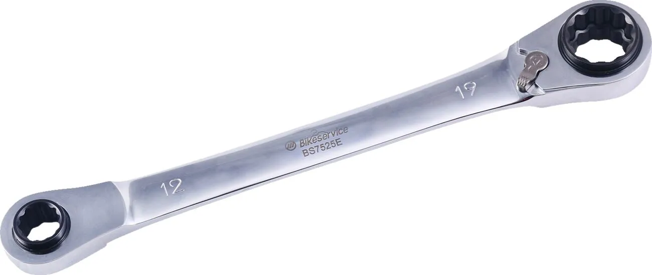 4-In-1 Reversible Ratchet Wrench