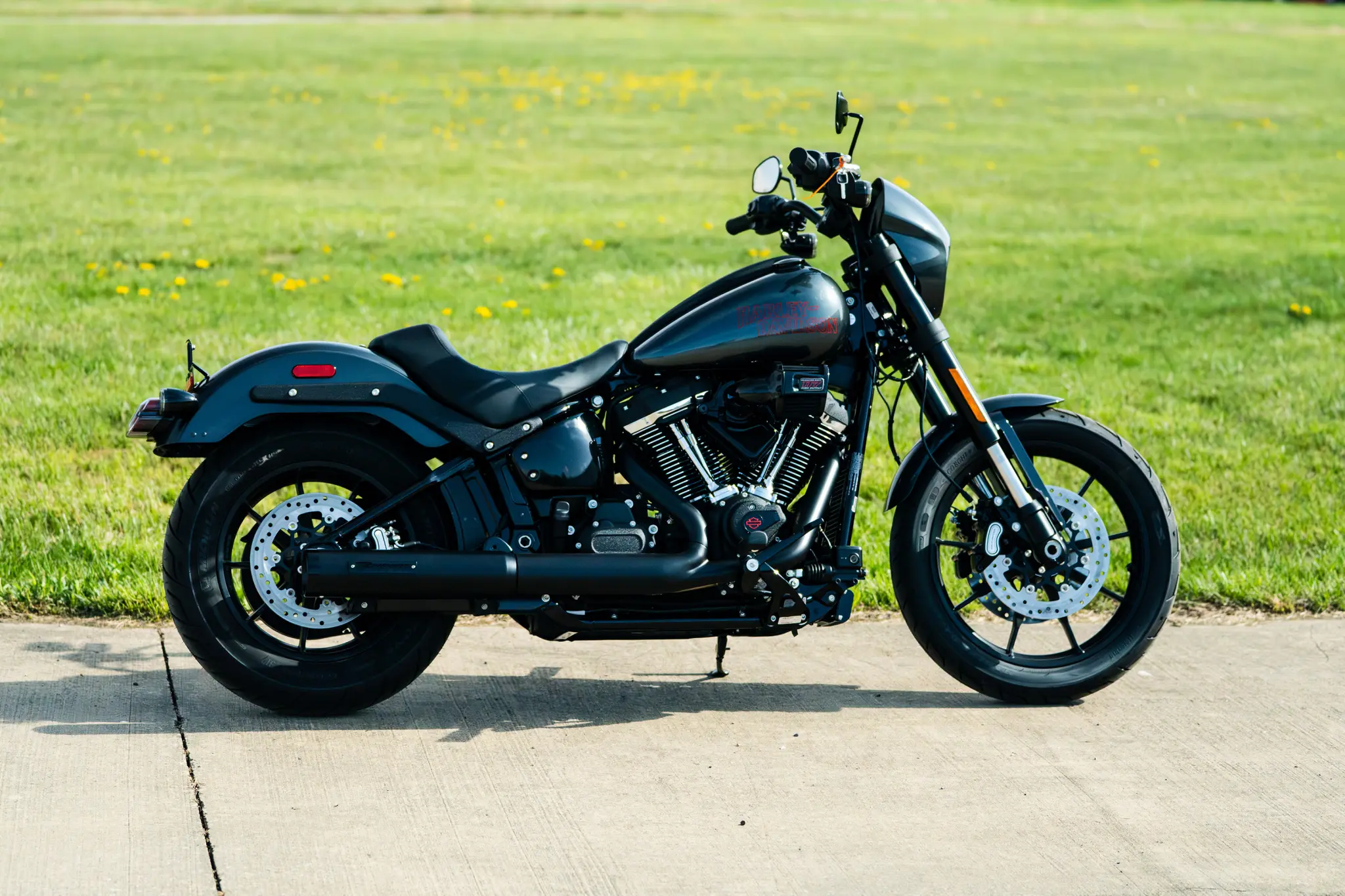4" HP40 Slip-On Muffler for HD Softails