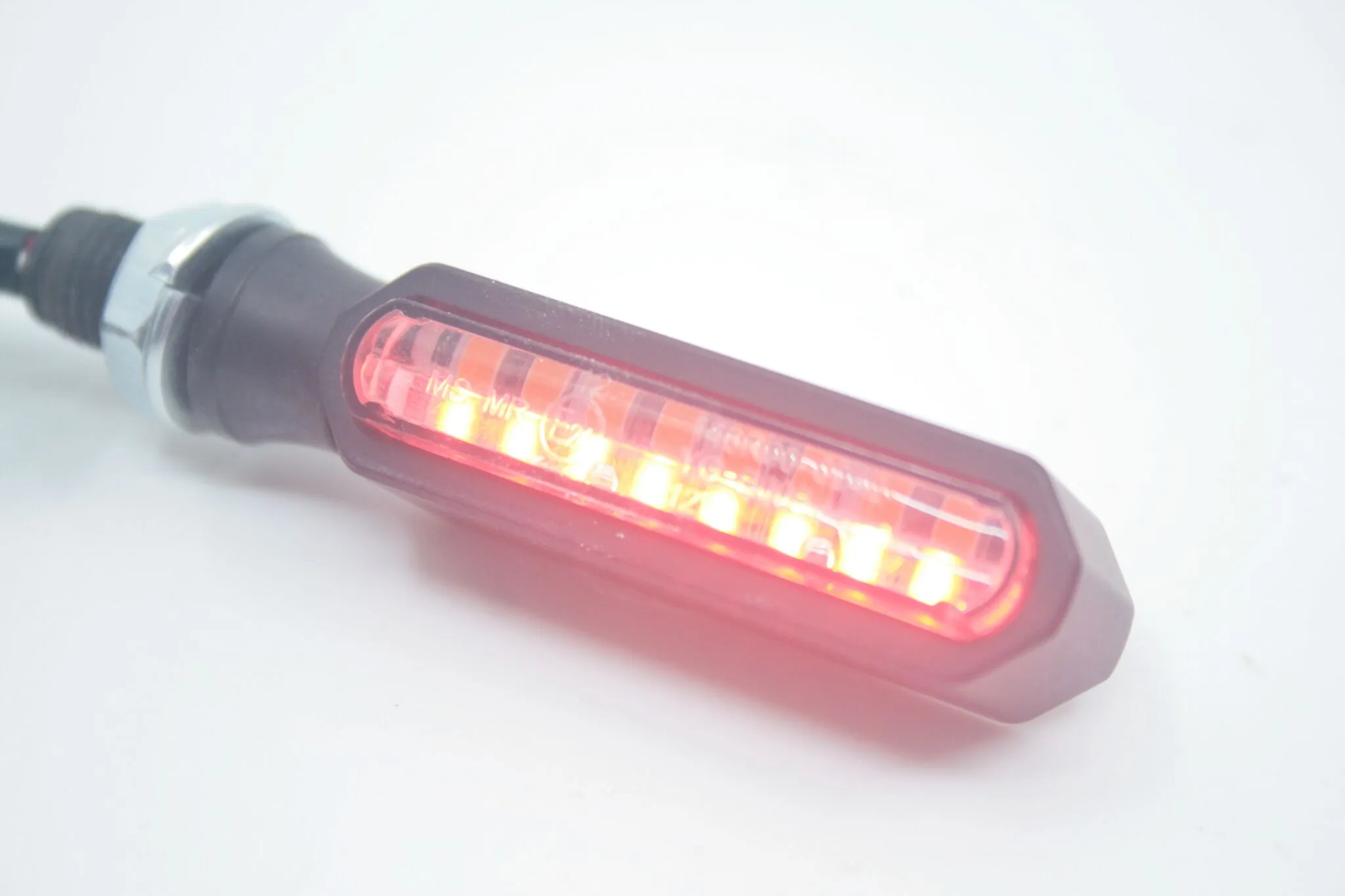 LED задни светлини с мигачи