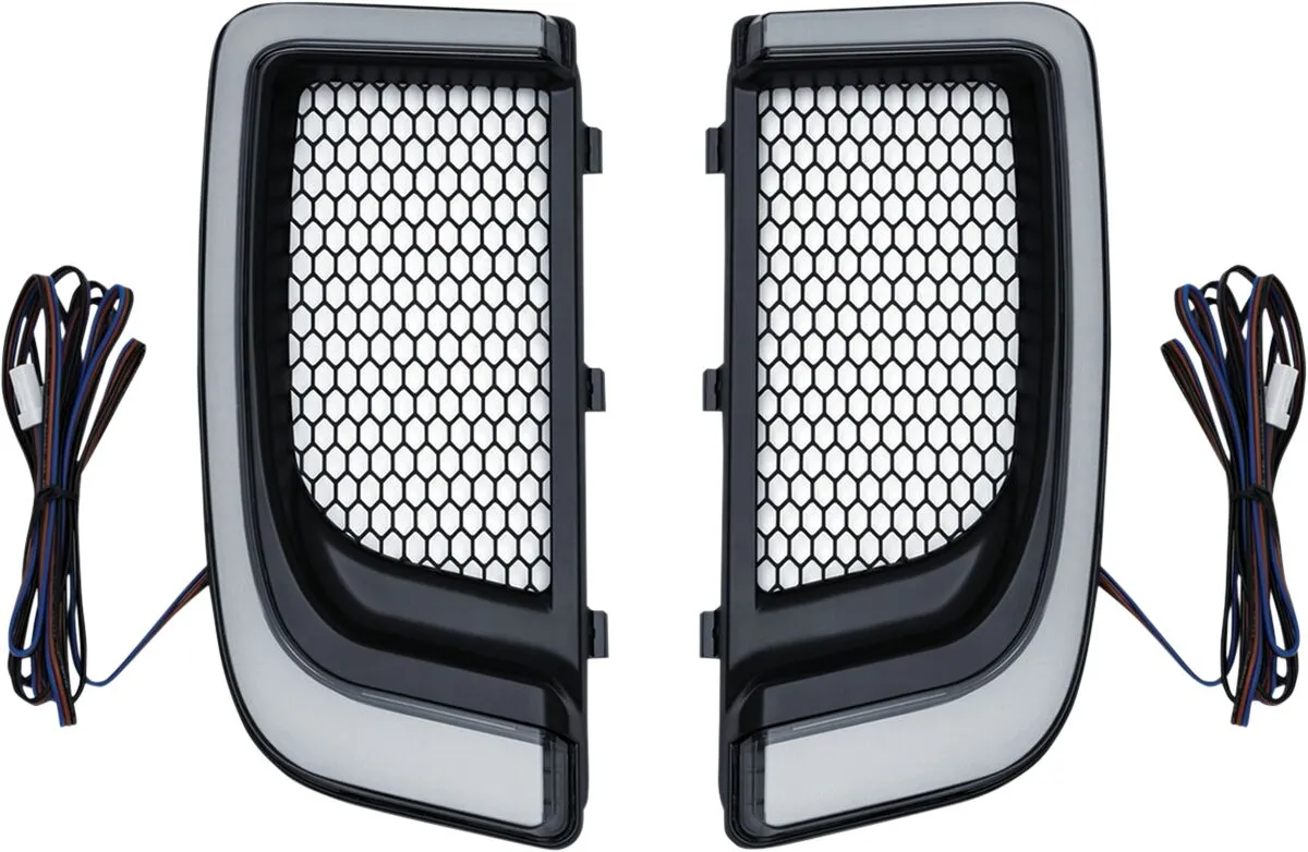 LED вложки за решетка на обтекател Tracer