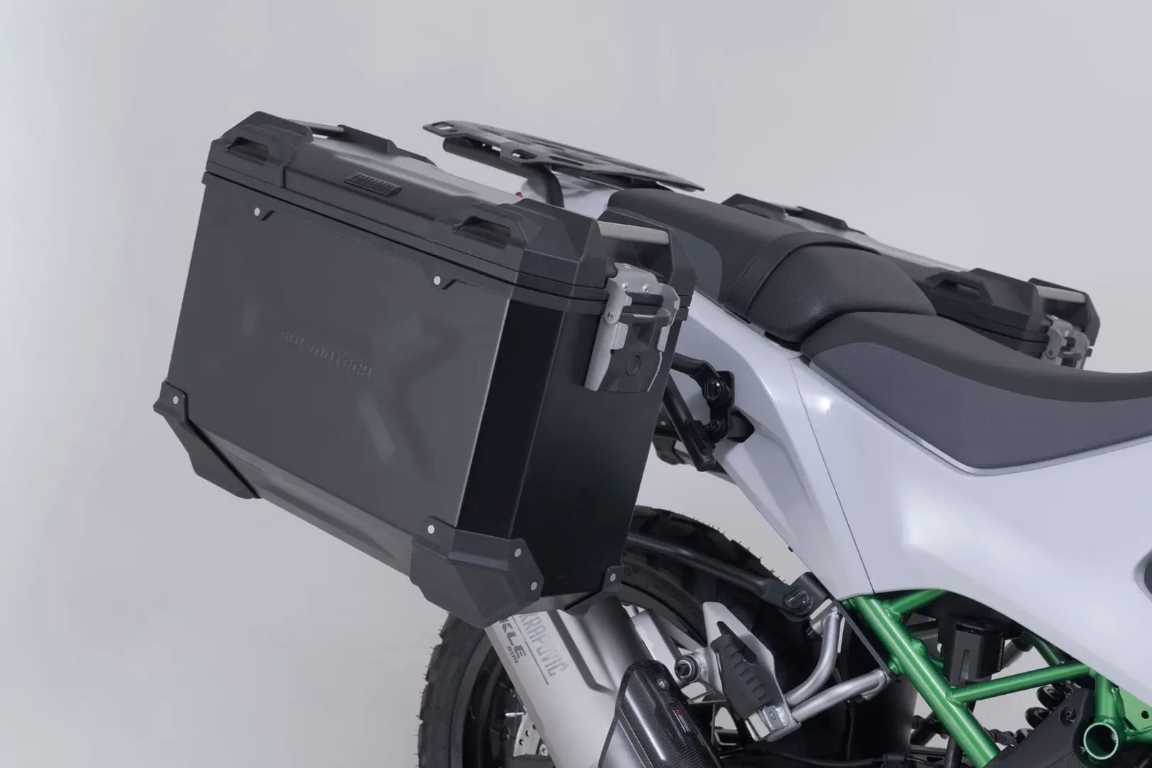 TRAX ADV Aluminium Case System (82 Liters) (Akrapovic Exhaust)